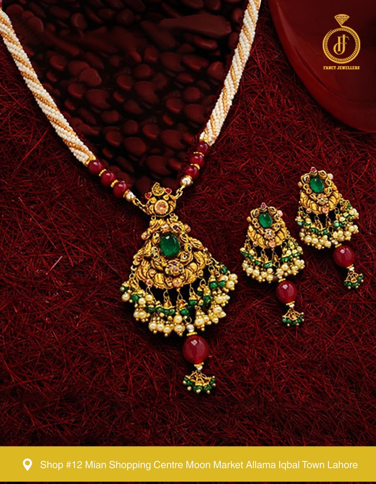 Gold Necklace Design 013