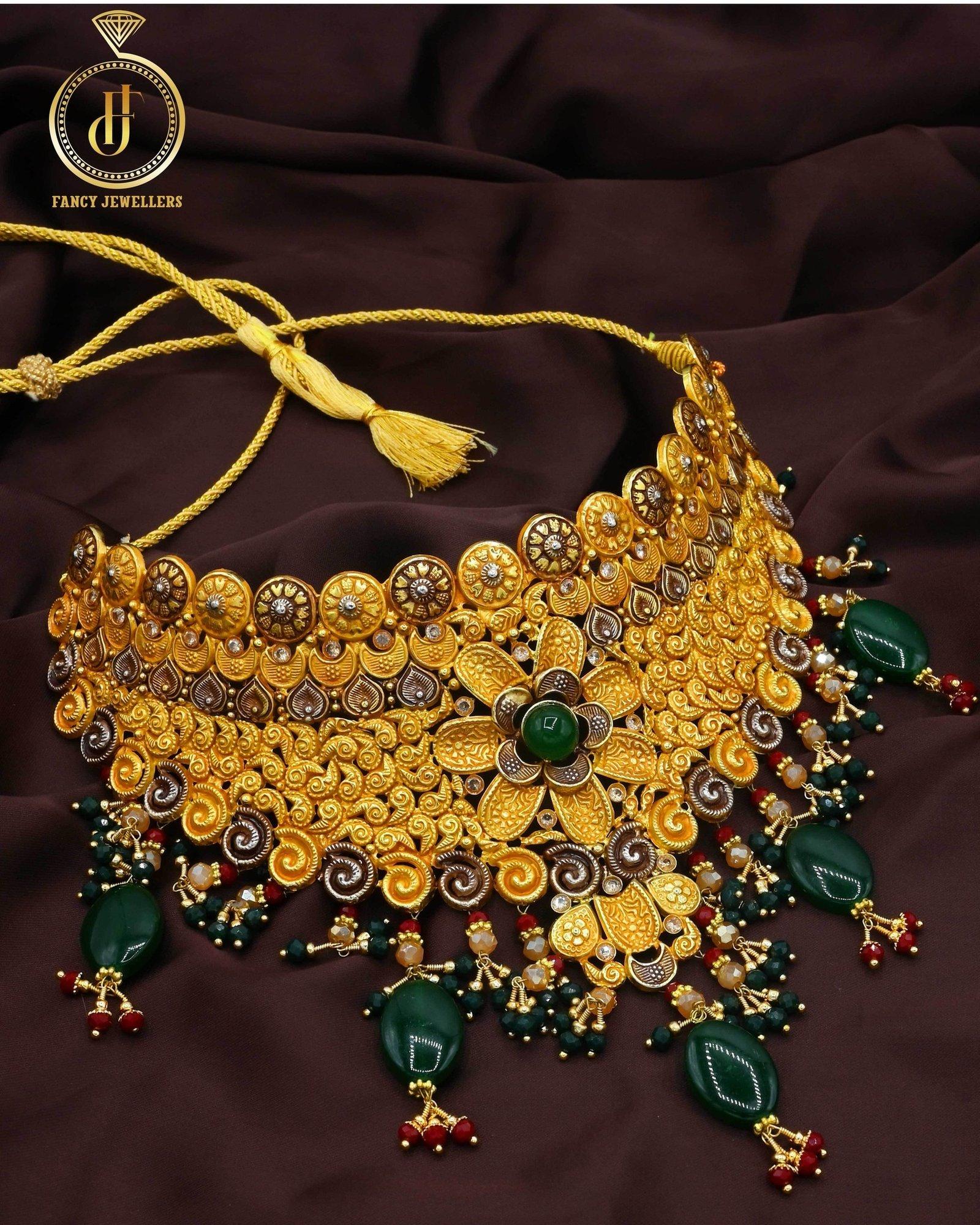 Gold Necklace Design 001
