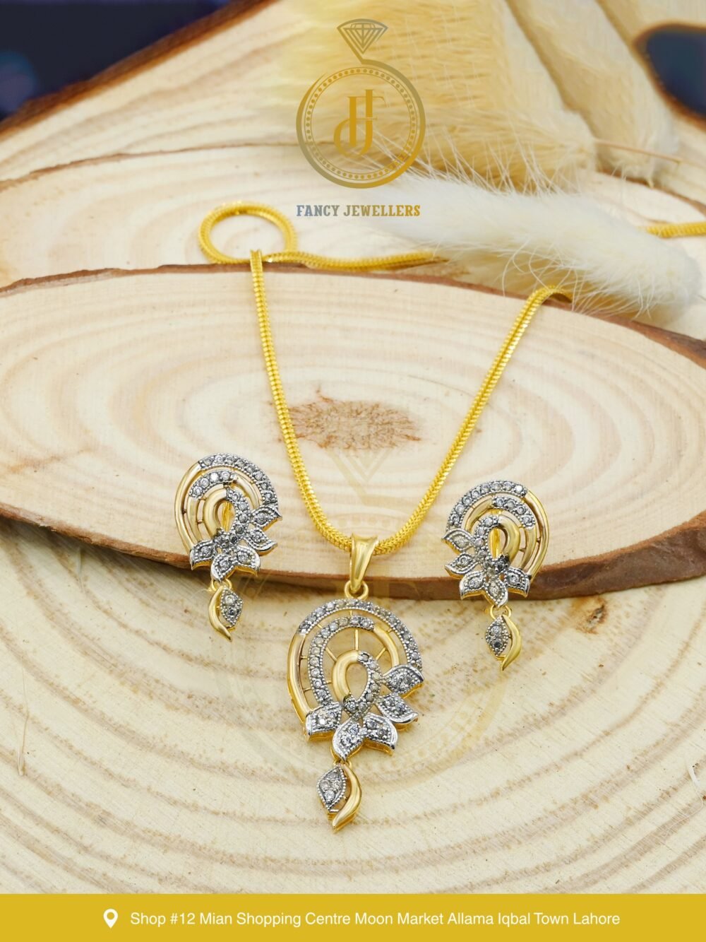 Gold Pendant Design