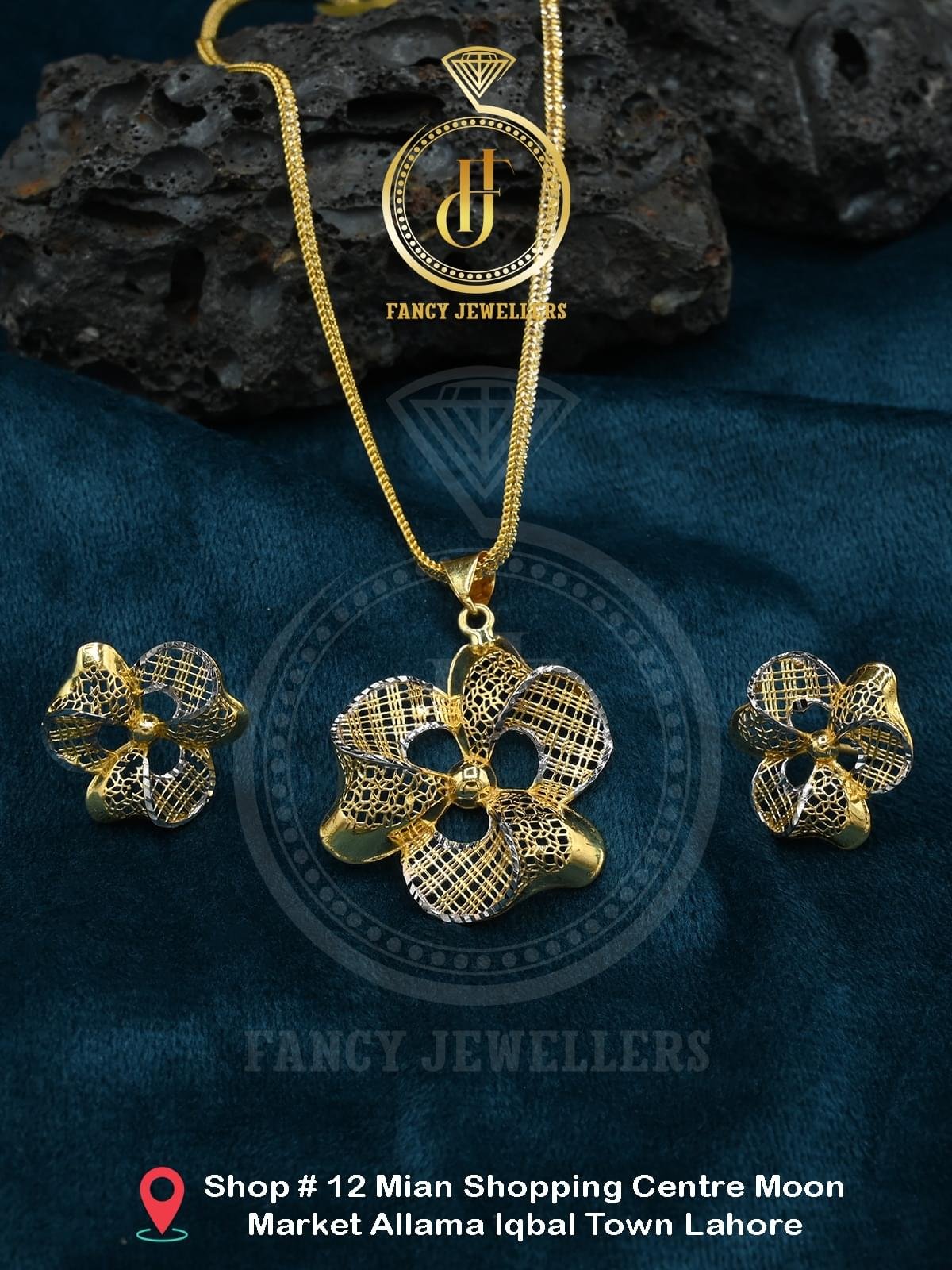 Gold Pendant Design